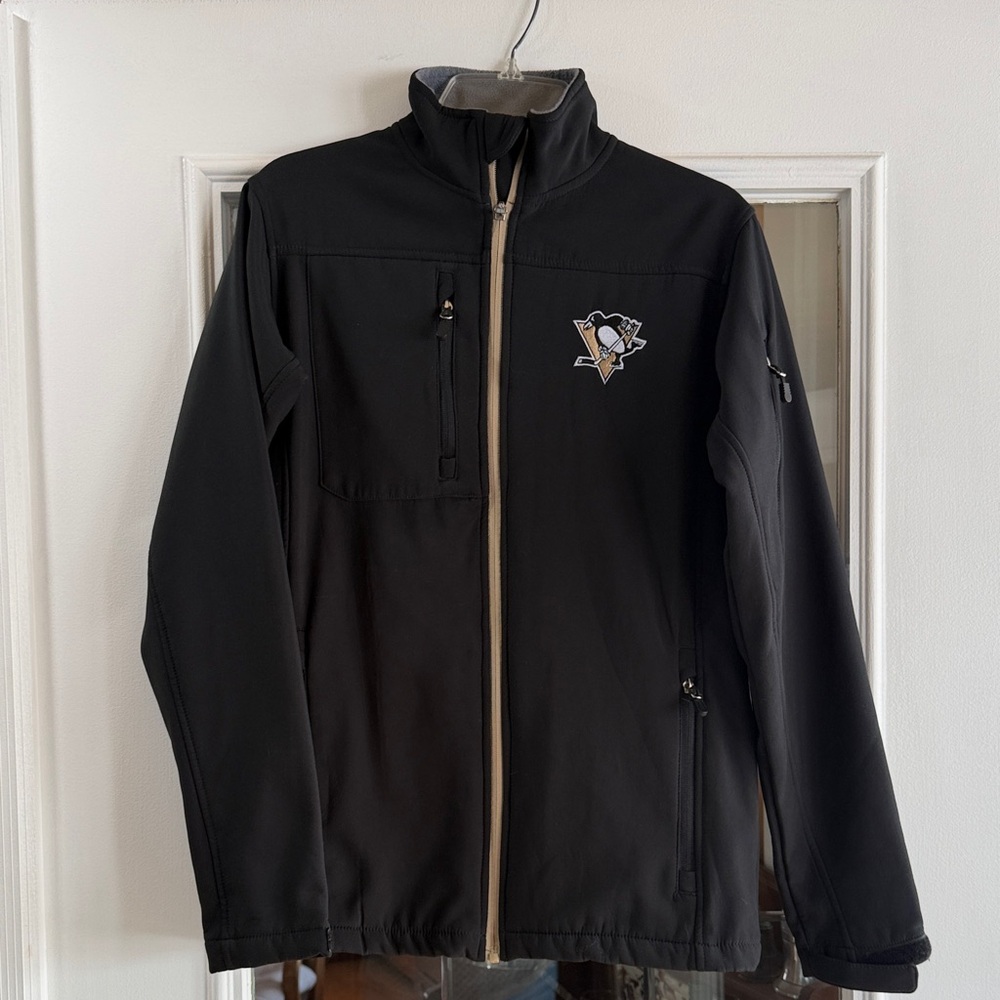 NHL Penguins full zip fleece lined jacket - size small